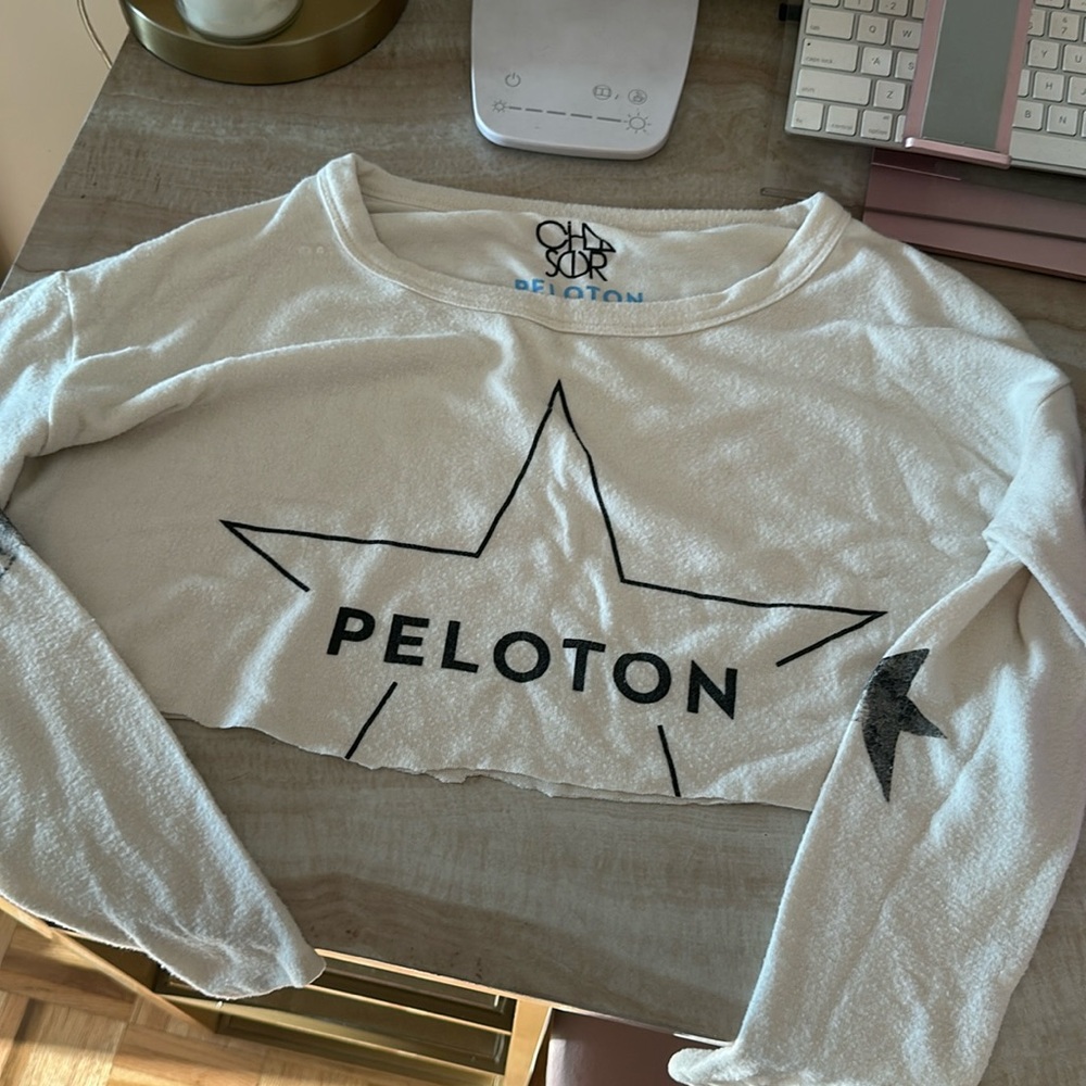 Cropped Peloton shirt- soft material